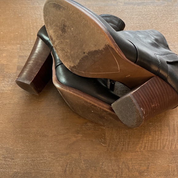 Halogen black leather booties, size 6 - Picture 5 of 6